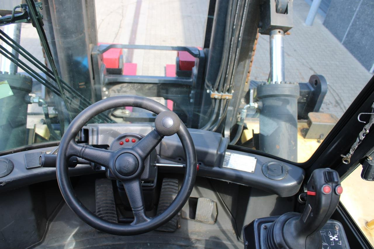 Hyster H28.00XM-16CH - מלגזת סולר: תמונה 4 Hyster H28.00XM-16CH - מלגזת סולר: תמונה 4