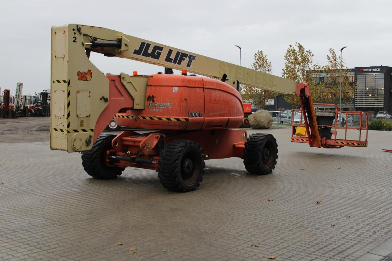 JLG 800AJ - זרוע מרפקי: תמונה 2 JLG 800AJ - זרוע מרפקי: תמונה 2