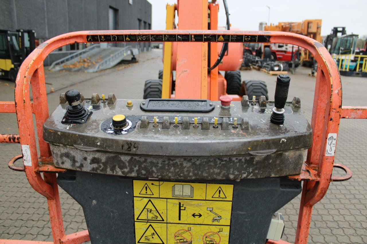JLG 800AJ - זרוע מרפקי: תמונה 4 JLG 800AJ - זרוע מרפקי: תמונה 4
