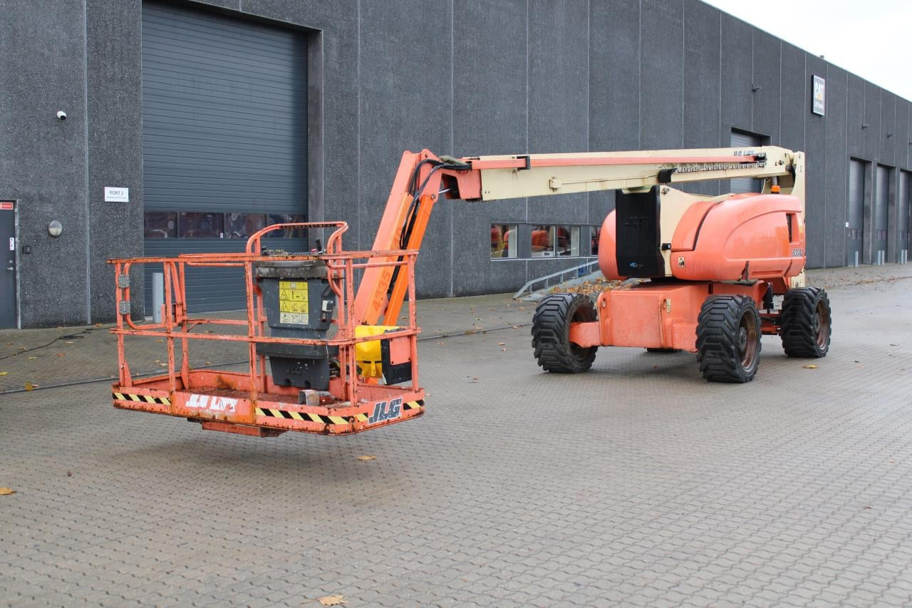 JLG 800AJ - זרוע מרפקי: תמונה 3 JLG 800AJ - זרוע מרפקי: תמונה 3