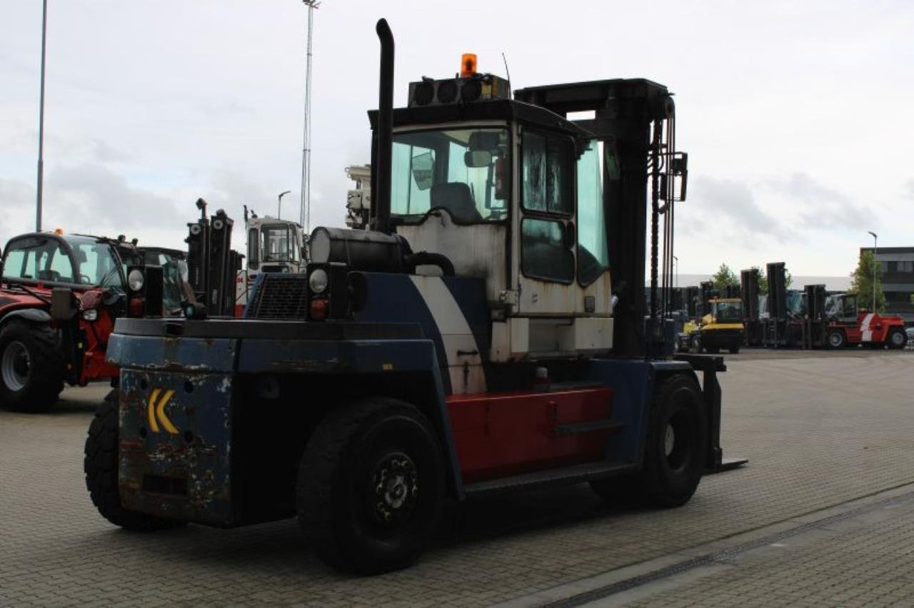 Kalmar DCD160-12 - מלגזת סולר: תמונה 3 Kalmar DCD160-12 - מלגזת סולר: תמונה 3