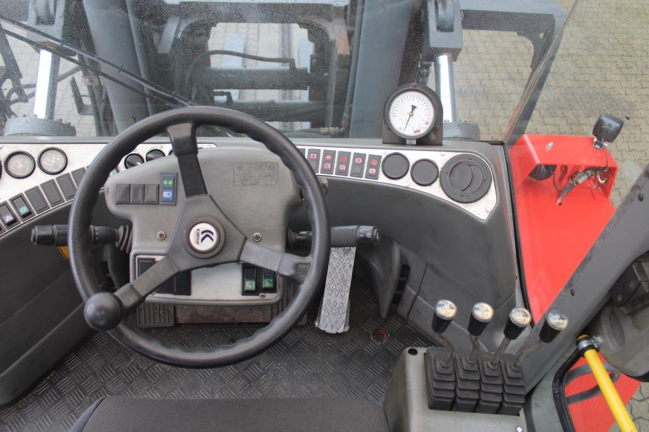 Kalmar DCD200-12LB - מלגזת סולר: תמונה 4 Kalmar DCD200-12LB - מלגזת סולר: תמונה 4