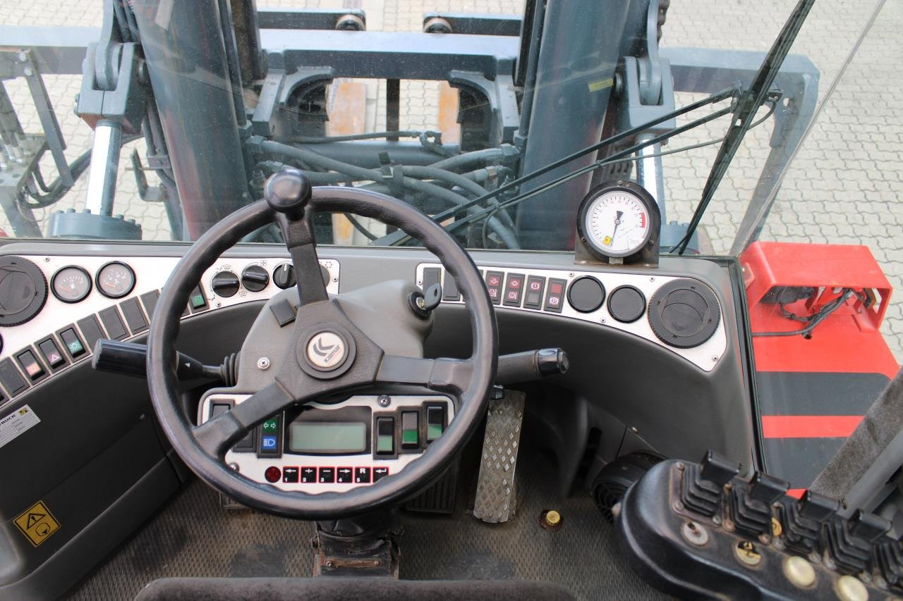 Kalmar DCD220-12LB - מלגזת סולר: תמונה 4 Kalmar DCD220-12LB - מלגזת סולר: תמונה 4