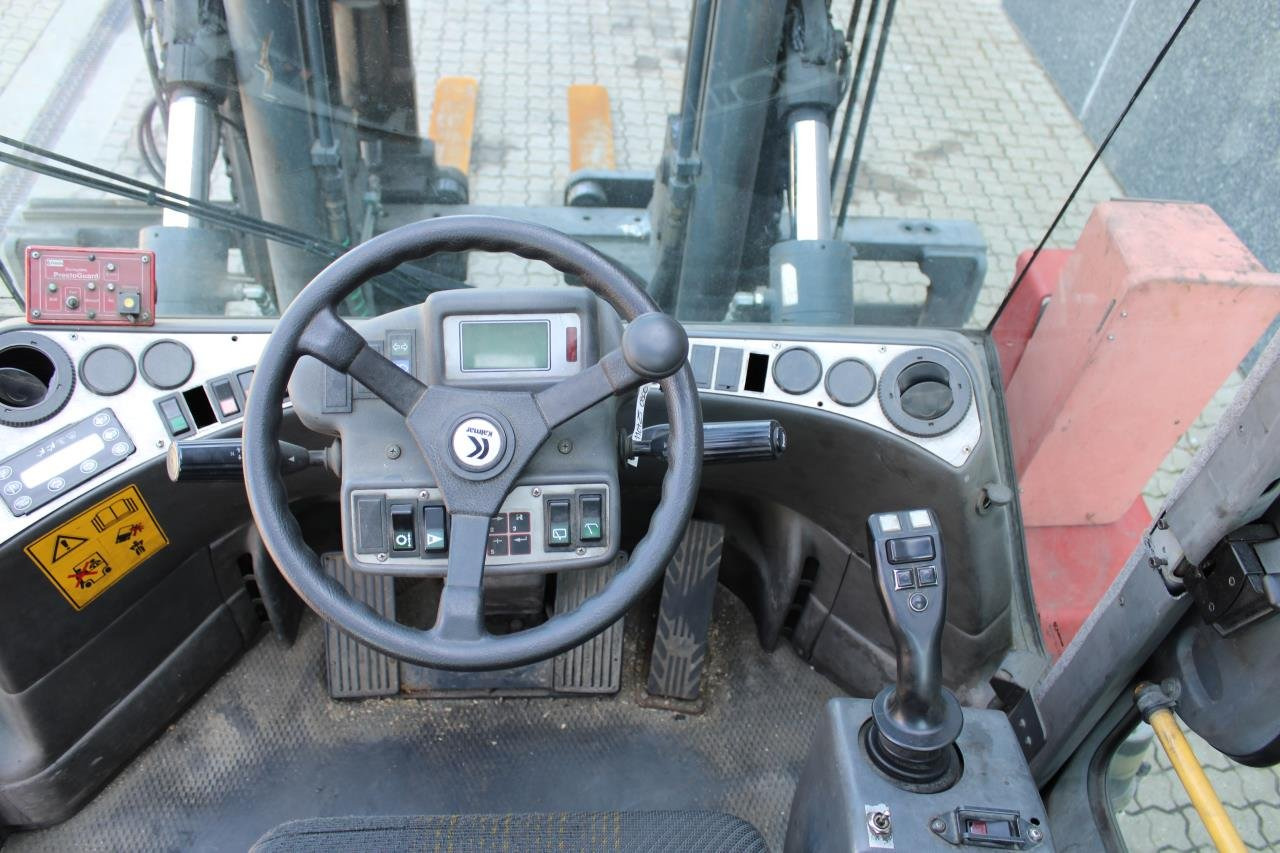 Kalmar DCE100-6 - מלגזת סולר: תמונה 4 Kalmar DCE100-6 - מלגזת סולר: תמונה 4