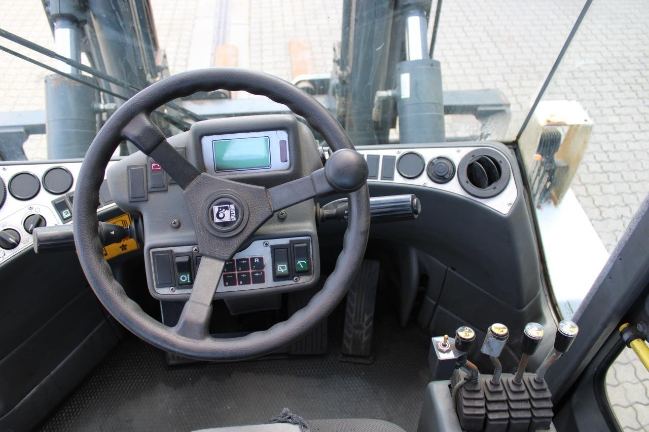 Kalmar DCE120-6 - מלגזת סולר: תמונה 4 Kalmar DCE120-6 - מלגזת סולר: תמונה 4