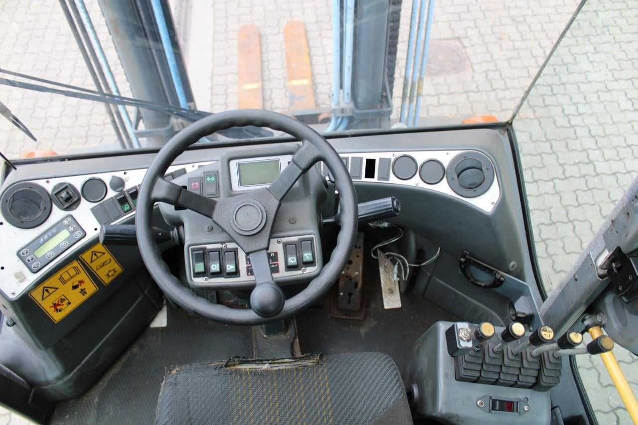 Kalmar DCE90-6L - מלגזת סולר: תמונה 4 Kalmar DCE90-6L - מלגזת סולר: תמונה 4