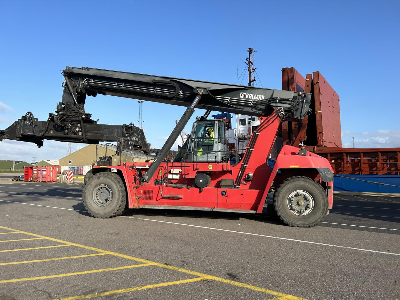Kalmar DRG450-65S5 - מערים הגעה: תמונה 1 Kalmar DRG450-65S5 - מערים הגעה: תמונה 1