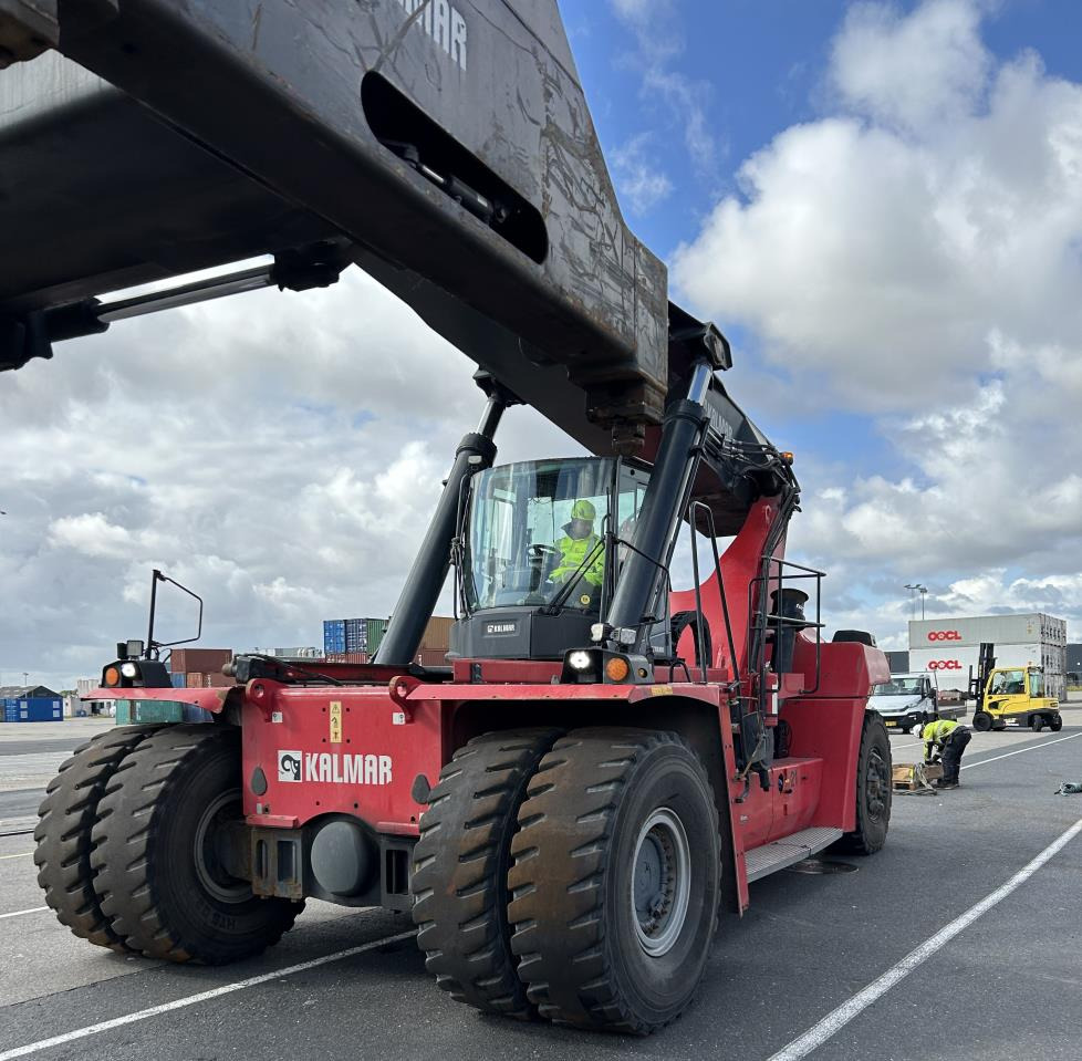 Kalmar DRG450-65S5 - מערים הגעה: תמונה 2 Kalmar DRG450-65S5 - מערים הגעה: תמונה 2