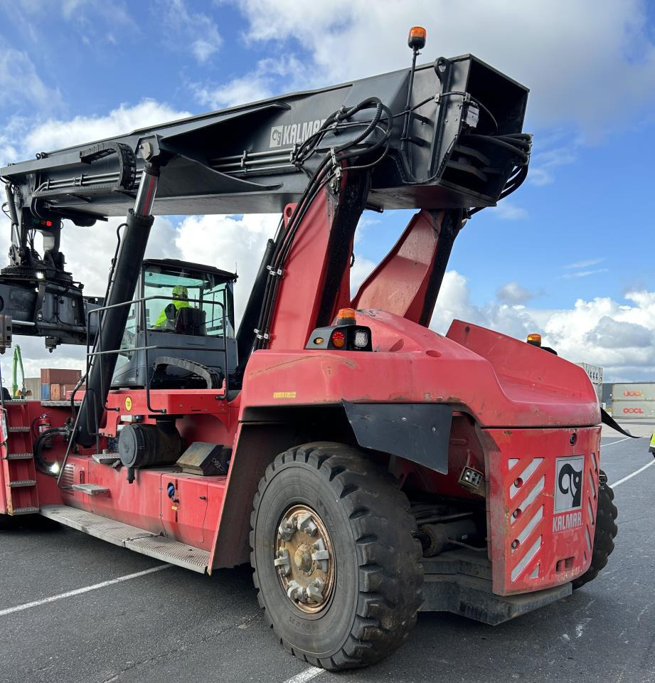 Kalmar DRG450-65S5 - מערים הגעה: תמונה 3 Kalmar DRG450-65S5 - מערים הגעה: תמונה 3