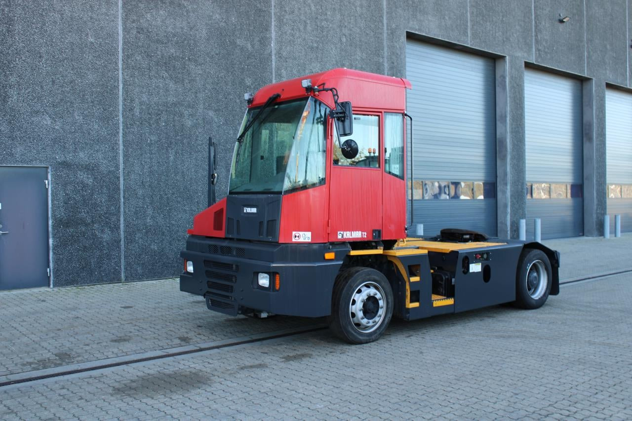 Kalmar T2I 4X2 - טרקטור מסוף: תמונה 2 Kalmar T2I 4X2 - טרקטור מסוף: תמונה 2