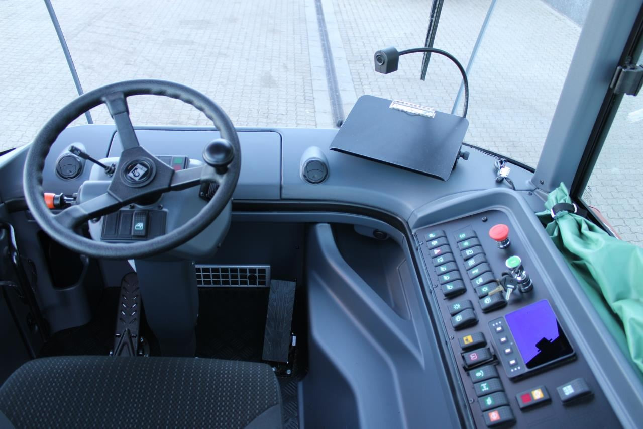 Kalmar TRL618I 4X4 - טרקטור מסוף: תמונה 4 Kalmar TRL618I 4X4 - טרקטור מסוף: תמונה 4