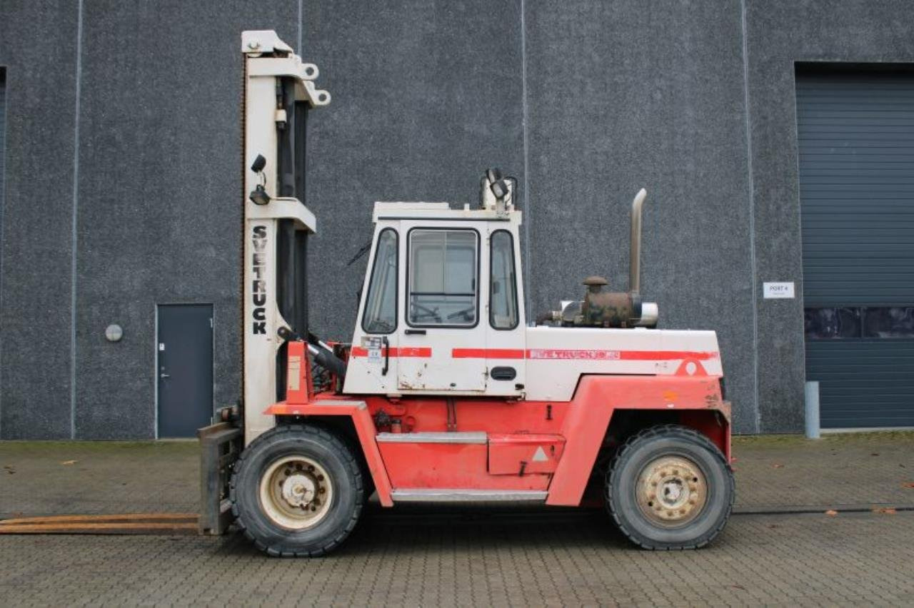 SveTruck 1260-30 - מלגזת סולר: תמונה 1 SveTruck 1260-30 - מלגזת סולר: תמונה 1