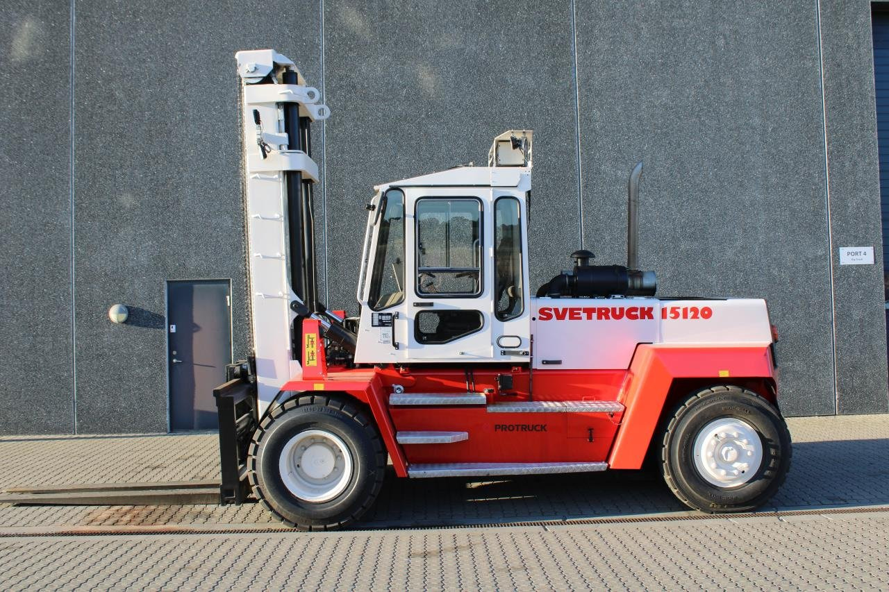 SveTruck 15120-38 - מלגזת סולר: תמונה 1 SveTruck 15120-38 - מלגזת סולר: תמונה 1