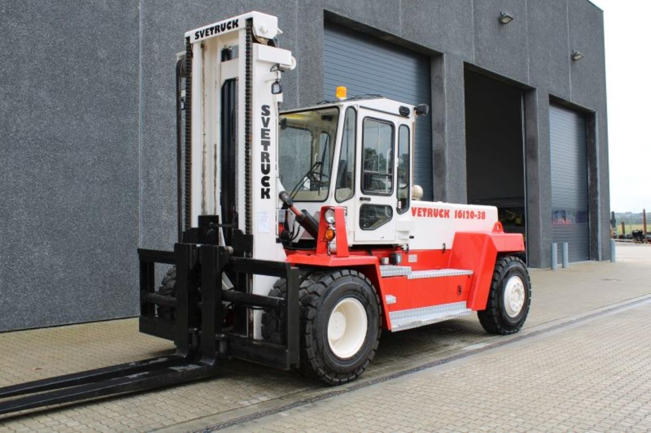 SveTruck 16120-38 - מלגזת סולר: תמונה 2 SveTruck 16120-38 - מלגזת סולר: תמונה 2
