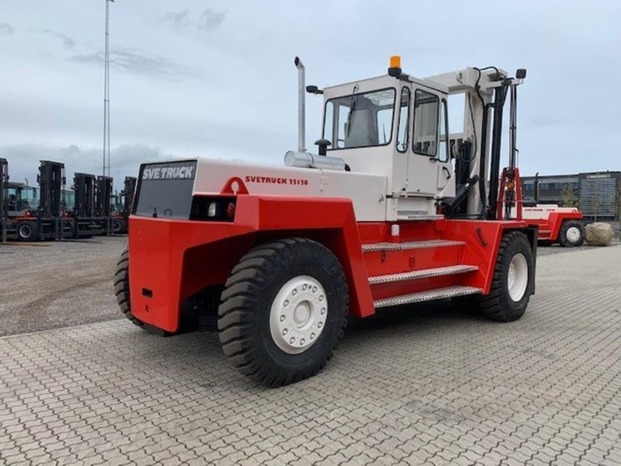 SveTruck 25120-42 - מלגזת סולר: תמונה 3 SveTruck 25120-42 - מלגזת סולר: תמונה 3