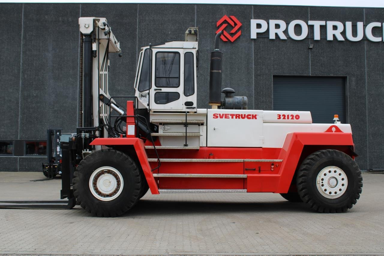 SveTruck 32120-50 - מלגזת סולר: תמונה 1 SveTruck 32120-50 - מלגזת סולר: תמונה 1