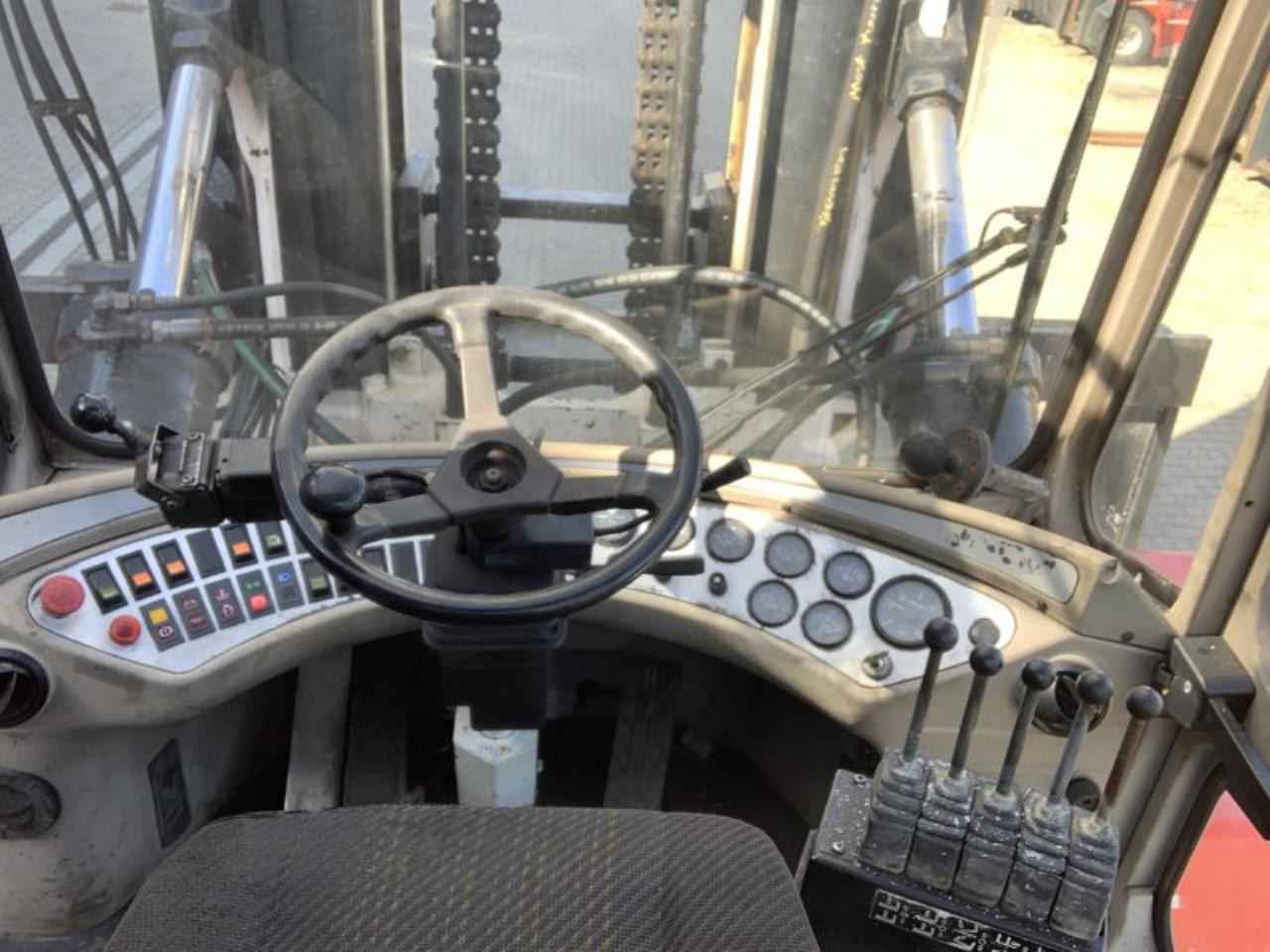 SveTruck 42120-54 - מלגזת סולר: תמונה 4 SveTruck 42120-54 - מלגזת סולר: תמונה 4