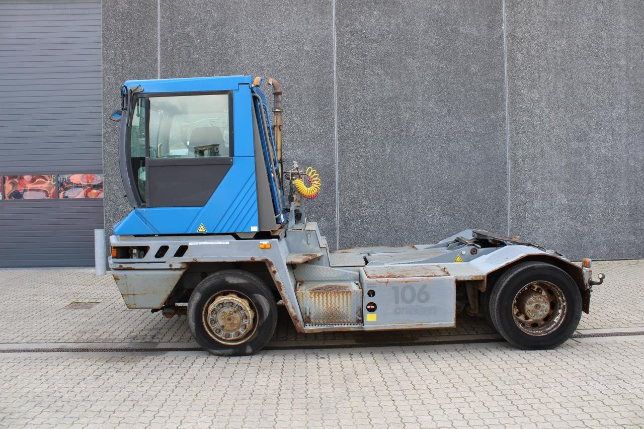 Terberg RT222 - טרקטור מסוף: תמונה 1 Terberg RT222 - טרקטור מסוף: תמונה 1