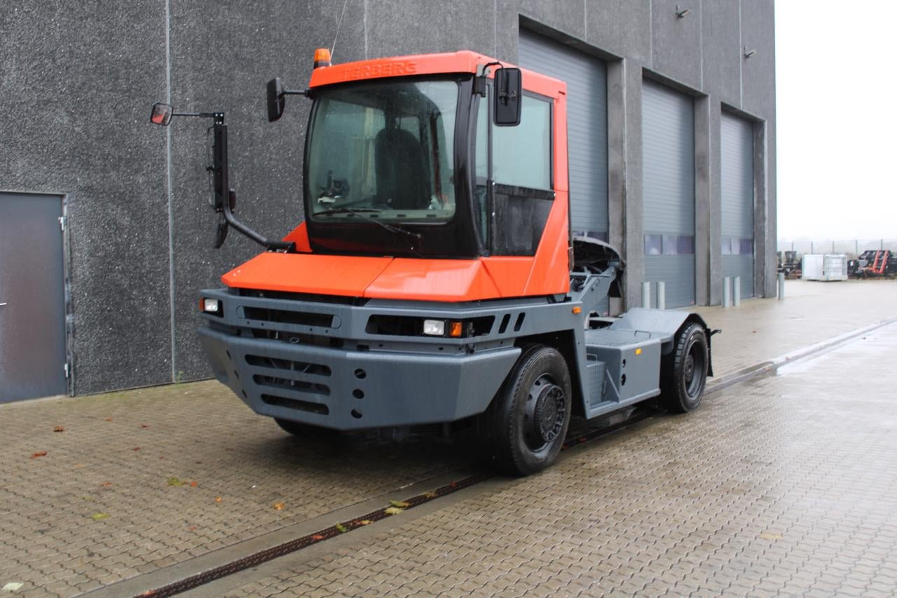Terberg RT222 - טרקטור מסוף: תמונה 2 Terberg RT222 - טרקטור מסוף: תמונה 2