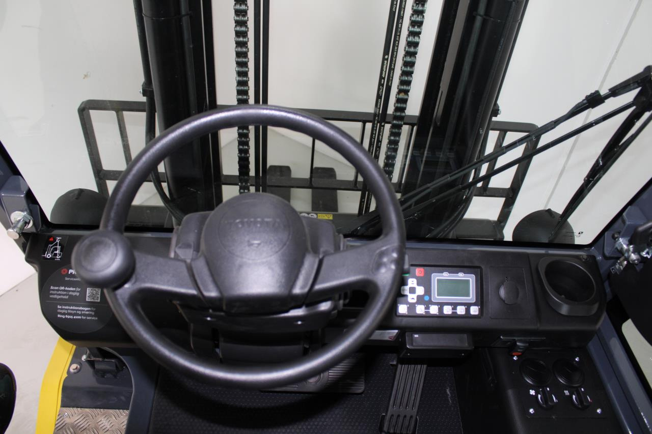 Toyota 9FBM50T - מלגזה חשמלית: תמונה 4 Toyota 9FBM50T - מלגזה חשמלית: תמונה 4