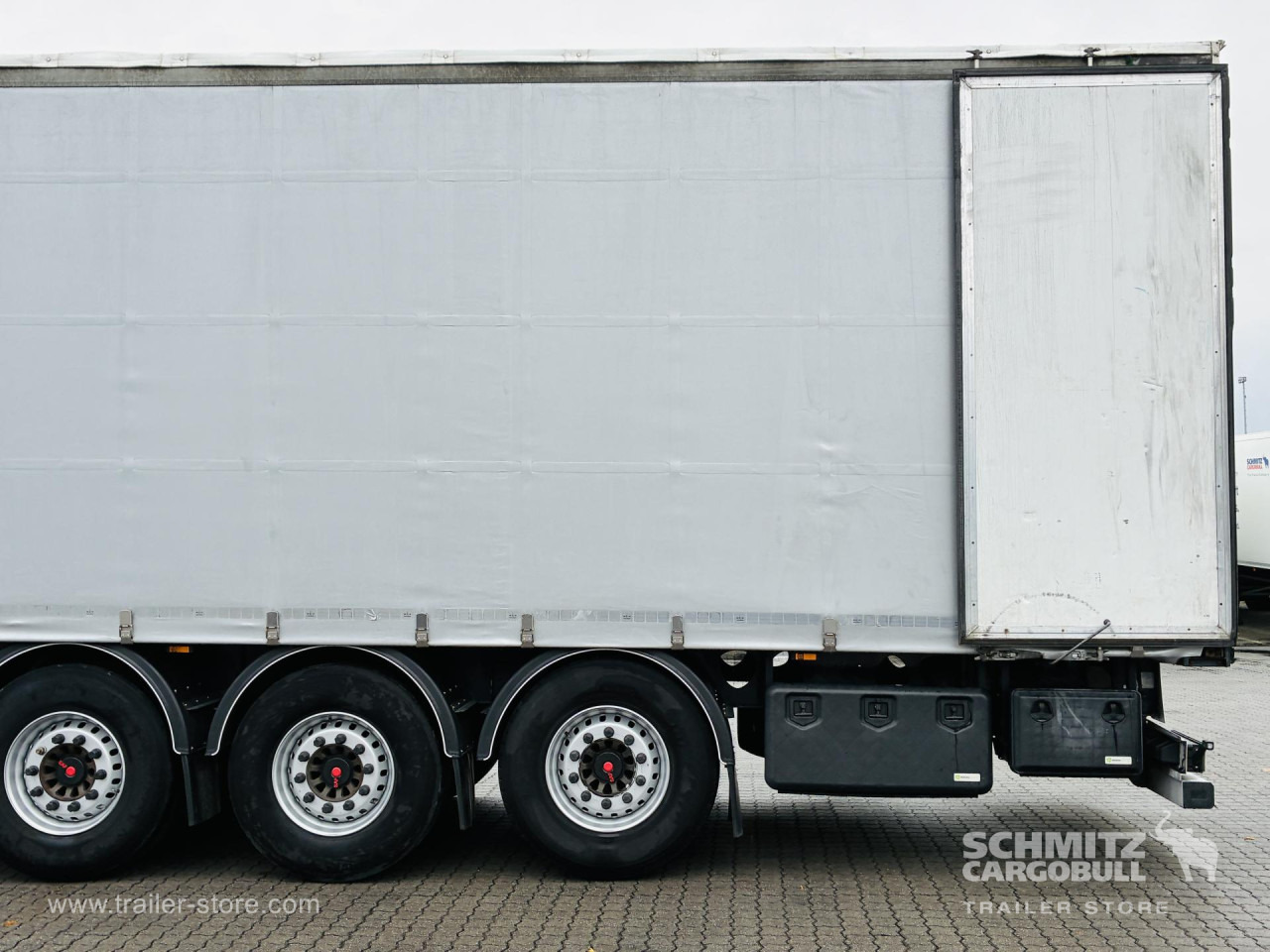 BERGER Auflieger Curtainsider Standard - סמיטריילר עם וילונות צד: תמונה 4 BERGER Auflieger Curtainsider Standard - סמיטריילר עם וילונות צד: תמונה 4