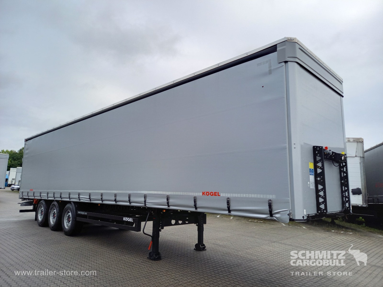 KOEGEL Auflieger Curtainsider Standard - סמיטריילר עם וילונות צד: תמונה 1 KOEGEL Auflieger Curtainsider Standard - סמיטריילר עם וילונות צד: תמונה 1