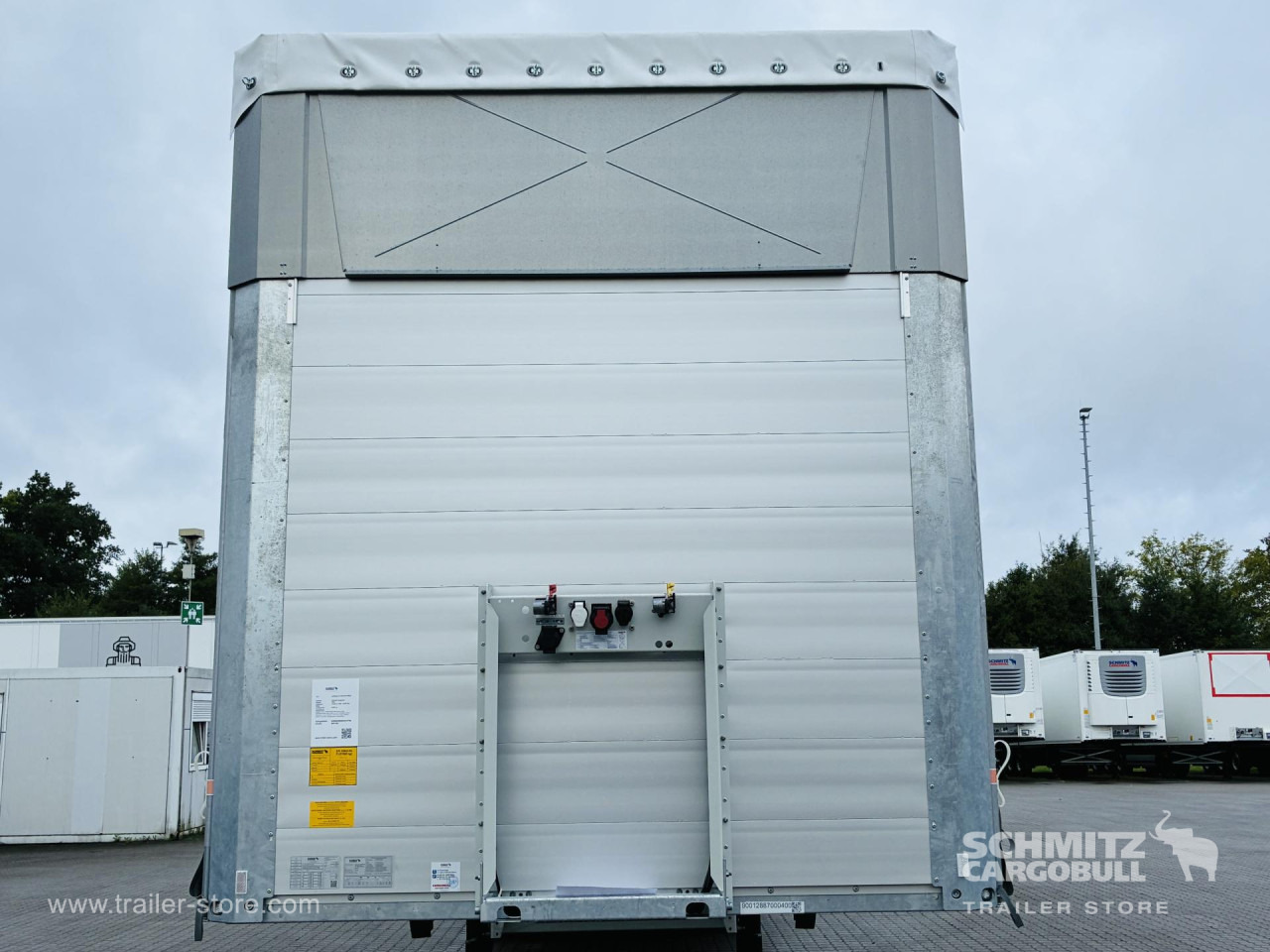 SCHMITZ Auflieger Curtainsider Mega - סמיטריילר עם וילונות צד: תמונה 3 SCHMITZ Auflieger Curtainsider Mega - סמיטריילר עם וילונות צד: תמונה 3