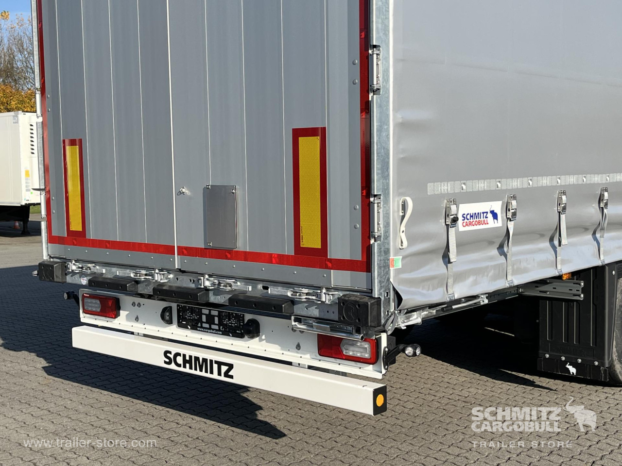 SCHMITZ Auflieger Curtainsider Mega - סמיטריילר עם וילונות צד: תמונה 2 SCHMITZ Auflieger Curtainsider Mega - סמיטריילר עם וילונות צד: תמונה 2