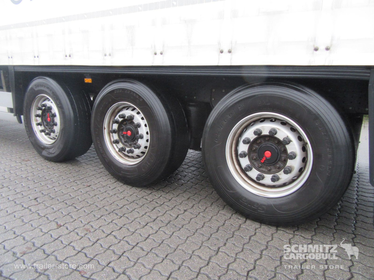 SCHMITZ Auflieger Curtainsider Standard - סמיטריילר עם וילונות צד: תמונה 3 SCHMITZ Auflieger Curtainsider Standard - סמיטריילר עם וילונות צד: תמונה 3