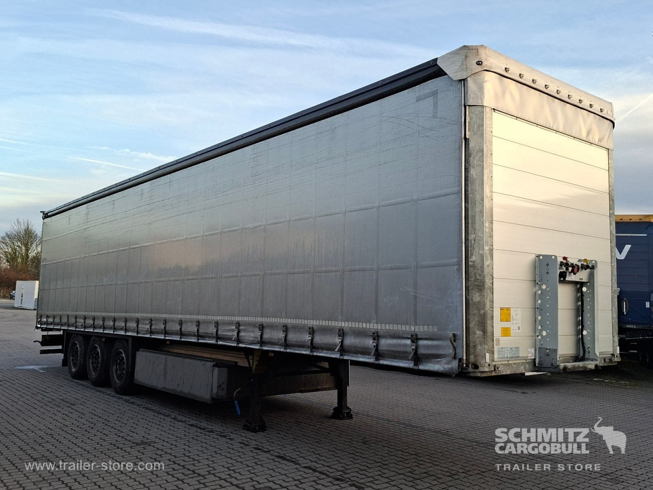 SCHMITZ Auflieger Curtainsider Standard - סמיטריילר עם וילונות צד: תמונה 1 SCHMITZ Auflieger Curtainsider Standard - סמיטריילר עם וילונות צד: תמונה 1