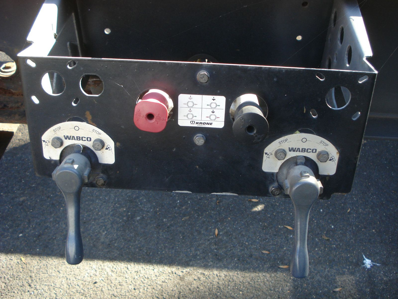 Krone AZ 18 A Drehschemel Zwillingsbereift! - קרון נגרר מוביל מכולות/ החלפת גוף: תמונה 3 Krone AZ 18 A Drehschemel Zwillingsbereift! - קרון נגרר מוביל מכולות/ החלפת גוף: תמונה 3