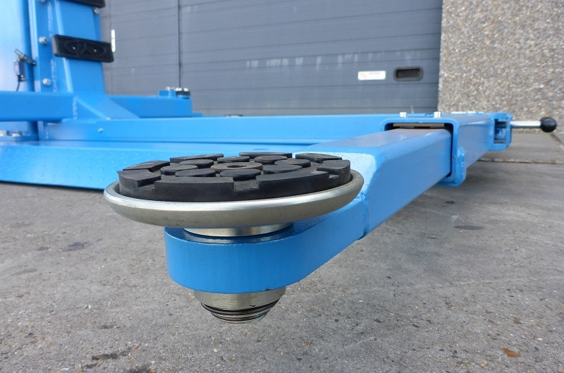 TL25ME mobile single post car lift - fully automatic - ציוד לסדנאות: תמונה 4 TL25ME mobile single post car lift - fully automatic - ציוד לסדנאות: תמונה 4