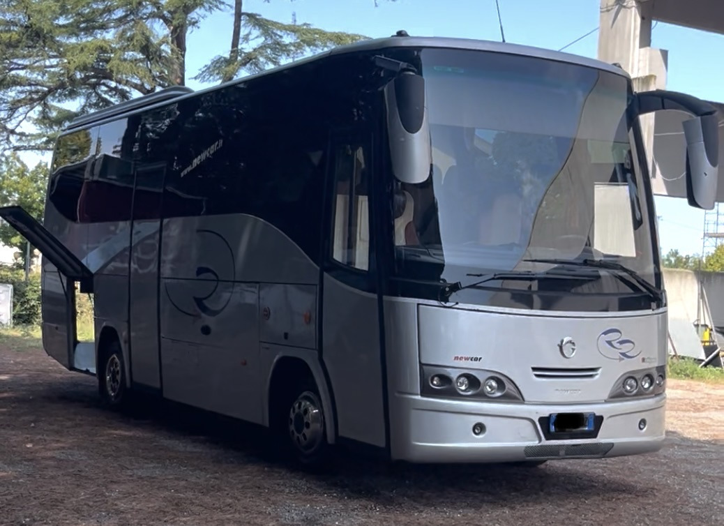 IVECO euro 5 100 Calipso New Car - מיניבוס, כלי רכב מסחרי לנוסעים: תמונה 1 IVECO euro 5 100 Calipso New Car - מיניבוס, כלי רכב מסחרי לנוסעים: תמונה 1