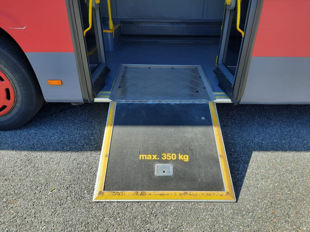 אוטובוס עירוני N.1 MERCEDES BENZ CITARO C2 628 – Anno 2013: תמונה 9