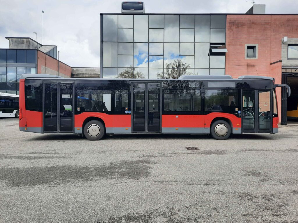 אוטובוס עירוני N.2 MERCEDES BENZ CITARO 628 LF – Anno 2014: תמונה 8