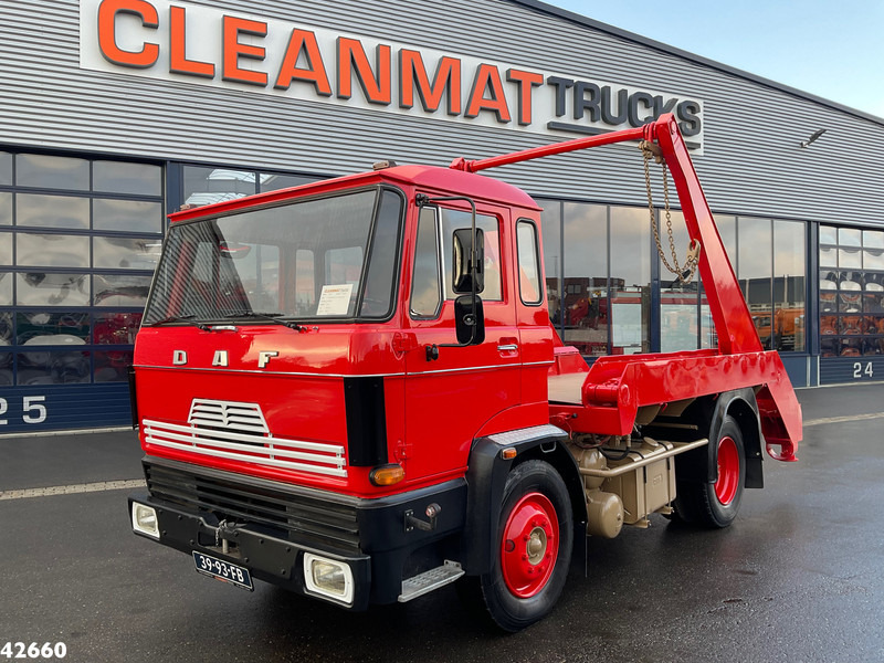 DAF FA 1600 DF 485 14 Ton portaalarmsysteem Oldtimer - משאית דילוג העמסה: תמונה 1 DAF FA 1600 DF 485 14 Ton portaalarmsysteem Oldtimer - משאית דילוג העמסה: תמונה 1