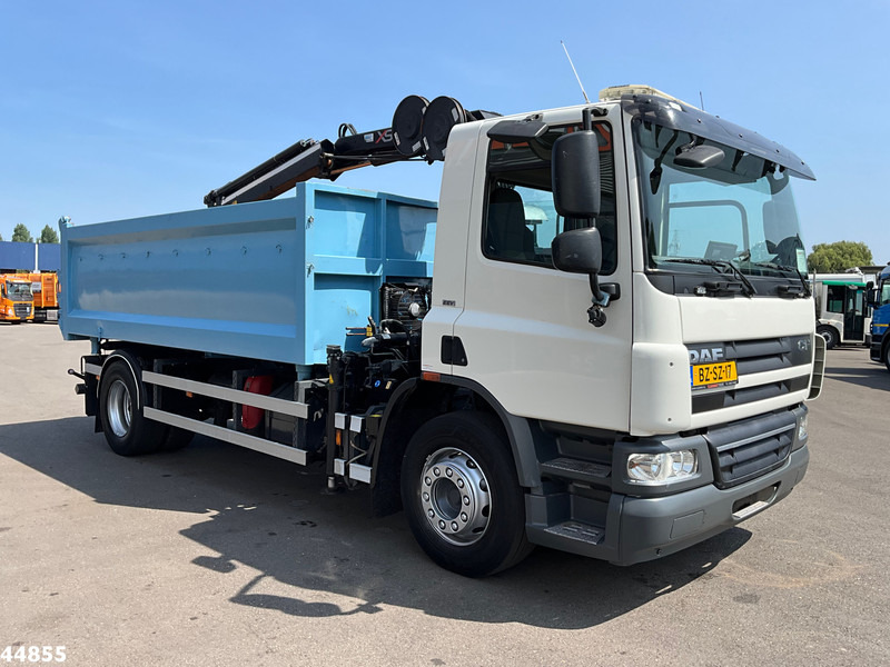 DAF FA 65 CF 250 Hiab 8 Tonmeter laadkraan - מזהיר, משאית מנוף: תמונה 4 DAF FA 65 CF 250 Hiab 8 Tonmeter laadkraan - מזהיר, משאית מנוף: תמונה 4