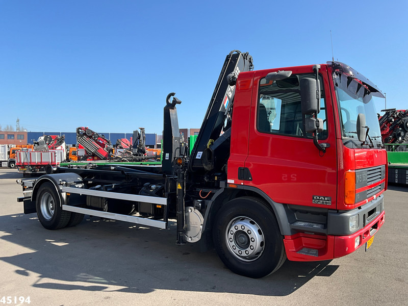 DAF FA 75.290 ATI Hiab 11 Tonmeter laadkraan Just 84.508 km! - משאית הרמת וו, משאית מנוף: תמונה 4 DAF FA 75.290 ATI Hiab 11 Tonmeter laadkraan Just 84.508 km! - משאית הרמת וו, משאית מנוף: תמונה 4