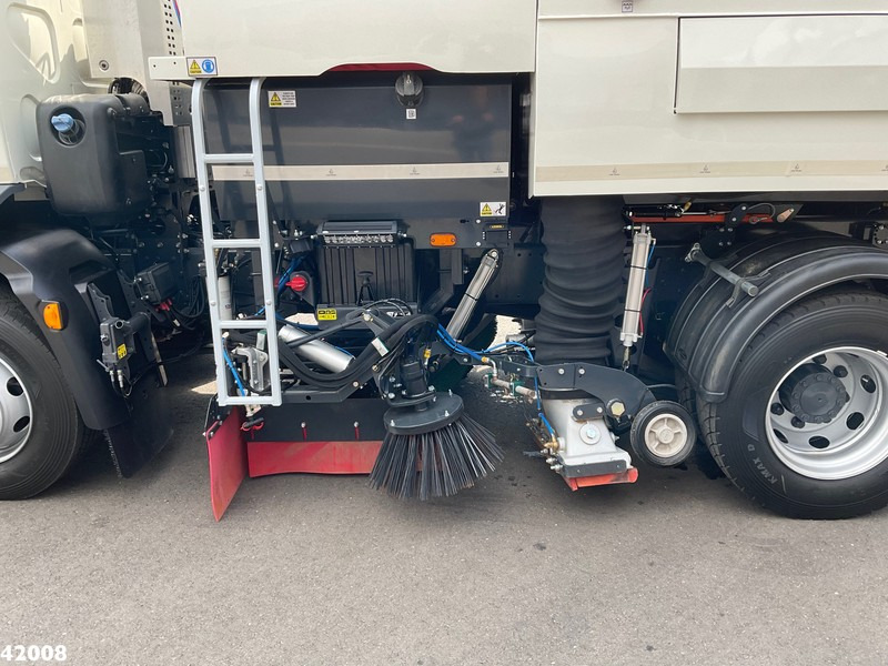 מטאטא כבישים DAF FA LF 230 Johnston VT 650: תמונה 10