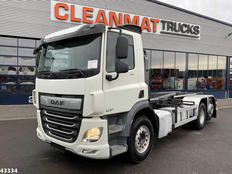 DAF FAN CF 450 Euro 6 ZF Intarder VDL 21 Ton haakarmsysteem - משאית הרמת וו: תמונה 2 DAF FAN CF 450 Euro 6 ZF Intarder VDL 21 Ton haakarmsysteem - משאית הרמת וו: תמונה 2