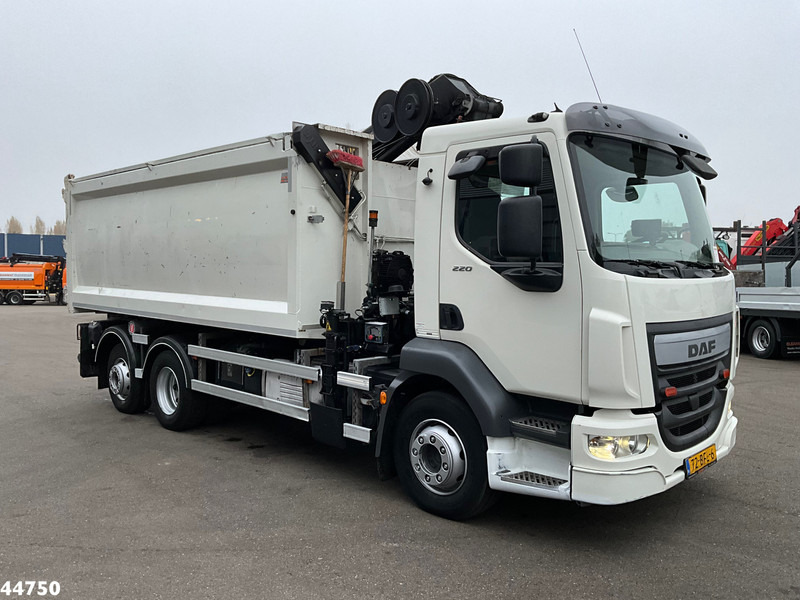 DAF FAN LF 220 Euro 6 Hiab 11 Tonmeter laadkraan Just 166.649 Km! - מזהיר, משאית מנוף: תמונה 3 DAF FAN LF 220 Euro 6 Hiab 11 Tonmeter laadkraan Just 166.649 Km! - מזהיר, משאית מנוף: תמונה 3