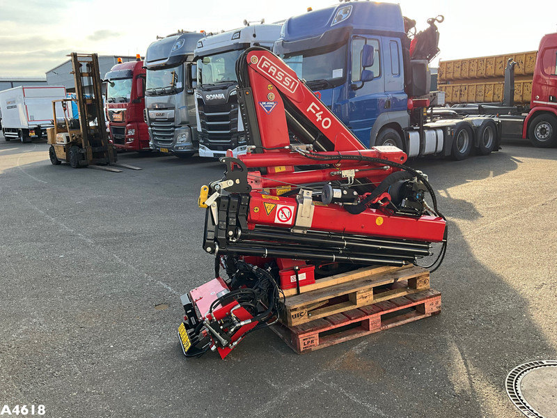FASSI DEMO 4 Tonmeter laadkraan Laadkraan - עגורן מעמיס: תמונה 3 FASSI DEMO 4 Tonmeter laadkraan Laadkraan - עגורן מעמיס: תמונה 3
