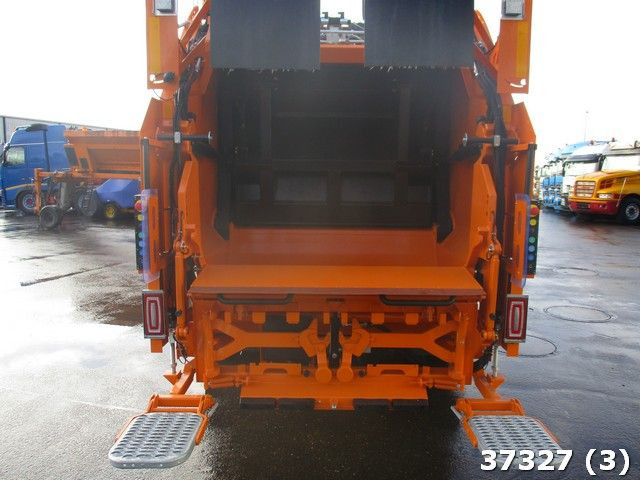 FUSO Canter 9C18 - משאית אשפה: תמונה 3 FUSO Canter 9C18 - משאית אשפה: תמונה 3