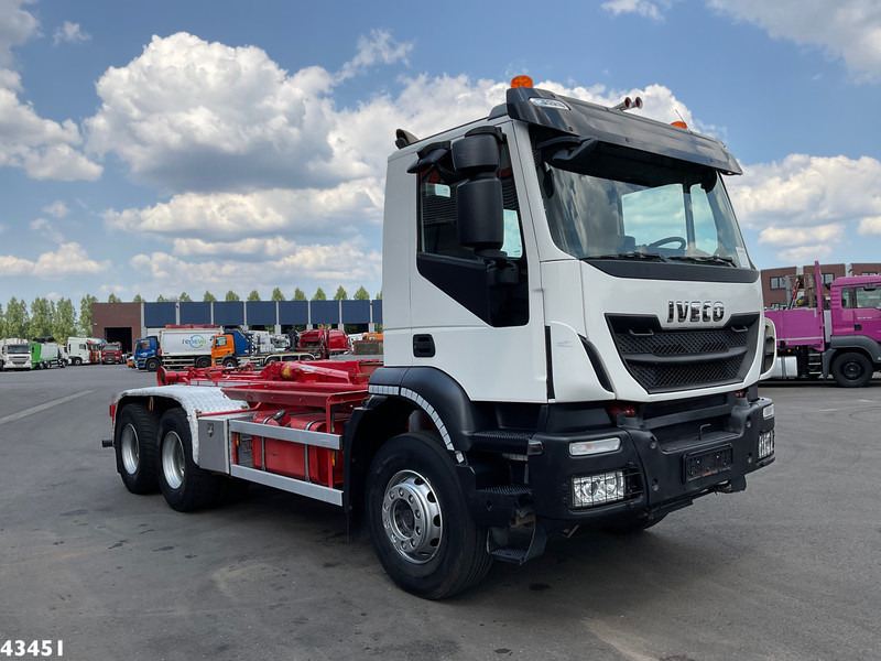 Iveco AD260T 6x4 Euro 6 AJK 20 haakarmsysteem - משאית הרמת וו: תמונה 3 Iveco AD260T 6x4 Euro 6 AJK 20 haakarmsysteem - משאית הרמת וו: תמונה 3