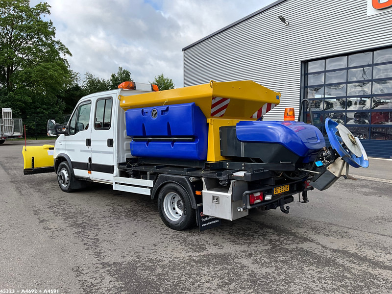 Iveco Daily 70C17 Nido zoutstrooier - מפלסת שלג: תמונה 3 Iveco Daily 70C17 Nido zoutstrooier - מפלסת שלג: תמונה 3
