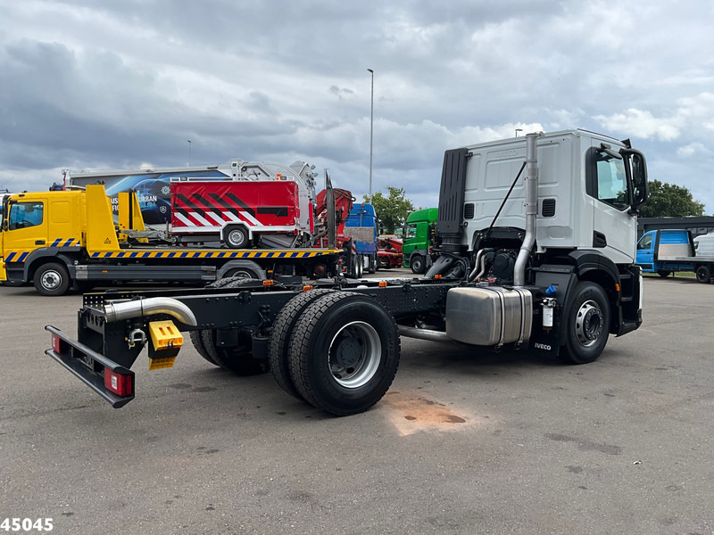 Iveco Stralis AD200X36 Huisvuilwagen Chassis NEW & UNUSED! - משאית עם שלדת תא: תמונה 4 Iveco Stralis AD200X36 Huisvuilwagen Chassis NEW & UNUSED! - משאית עם שלדת תא: תמונה 4