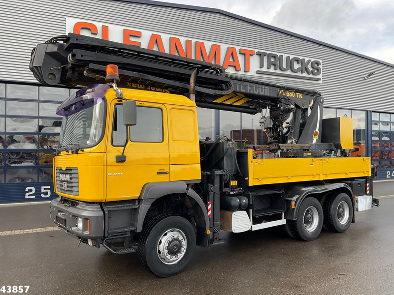 MAN F2000 6x6 Full Steel Manual Palfinger 68 Meter Dachdecker kran Just 54.133 km! - משאית מנוף: תמונה 2 MAN F2000 6x6 Full Steel Manual Palfinger 68 Meter Dachdecker kran Just 54.133 km! - משאית מנוף: תמונה 2