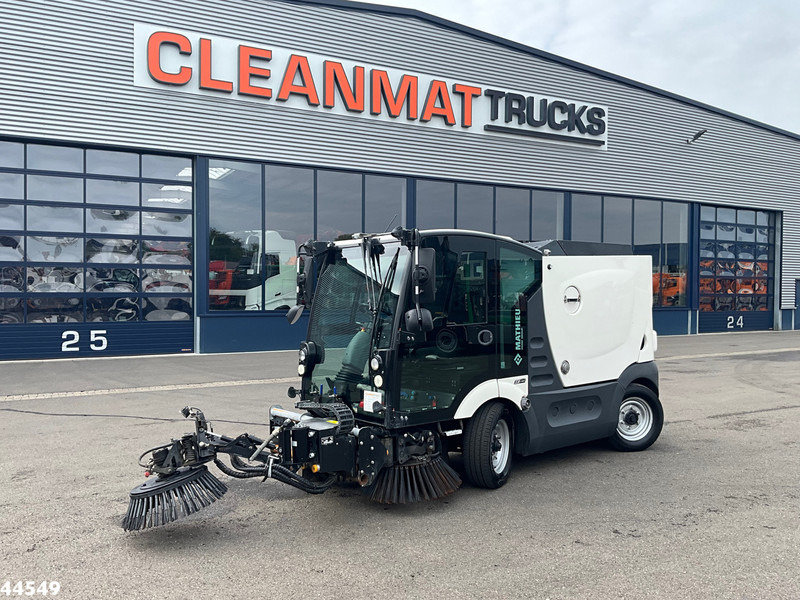 Mathieu MC 210 Azura Flex Euro 6 with 3-rd brush - מטאטא כבישים: תמונה 2 Mathieu MC 210 Azura Flex Euro 6 with 3-rd brush - מטאטא כבישים: תמונה 2