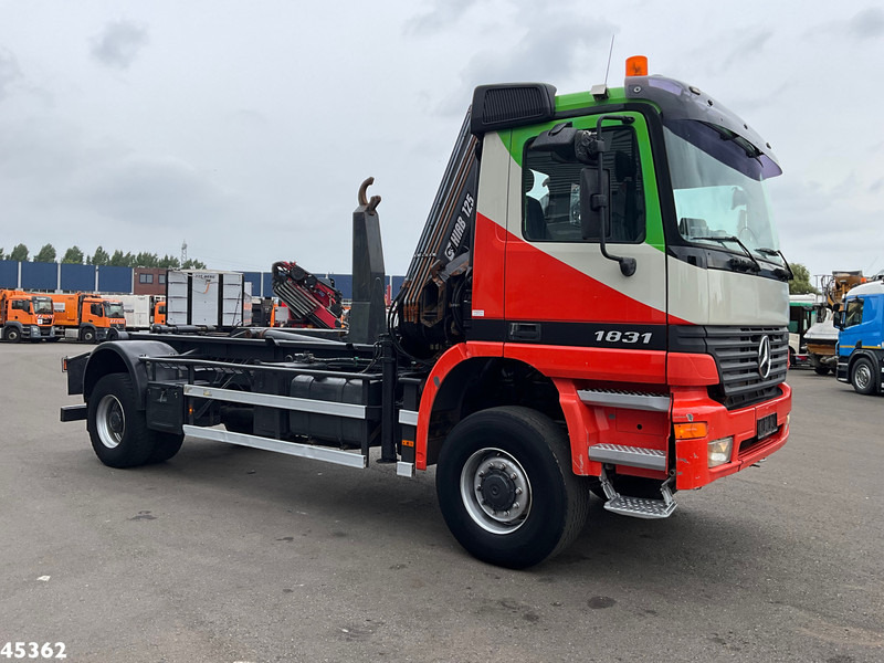 Mercedes-Benz Actros 1931 AK 4x4 Hiab 12 Tonmeter laadkraan - משאית הרמת וו, משאית מנוף: תמונה 3 Mercedes-Benz Actros 1931 AK 4x4 Hiab 12 Tonmeter laadkraan - משאית הרמת וו, משאית מנוף: תמונה 3