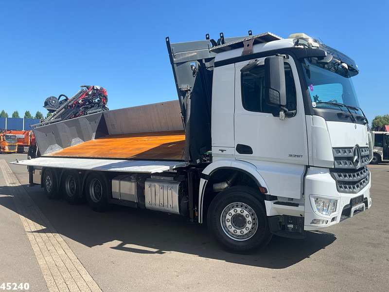 Mercedes-Benz Arocs 3251 8x4 Euro 6 Retarder Palfinger 34 Tonmeter laadkraan + Fly-Jib 2 zijdige kipper Just 146.766 km! - מזהיר, משאית מנוף: תמונה 5 Mercedes-Benz Arocs 3251 8x4 Euro 6 Retarder Palfinger 34 Tonmeter laadkraan + Fly-Jib 2 zijdige kipper Just 146.766 km! - מזהיר, משאית מנוף: תמונה 5